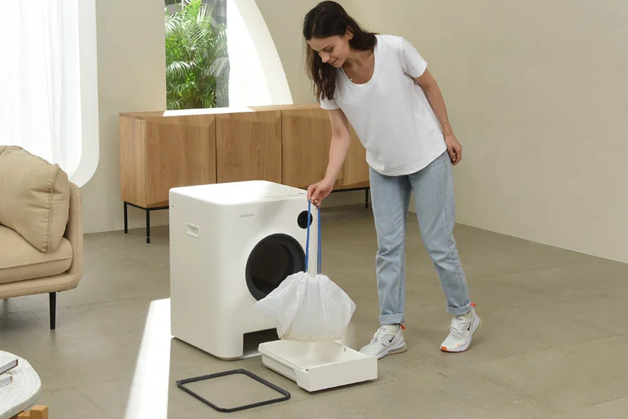 self cleaning litter box for multiple cats